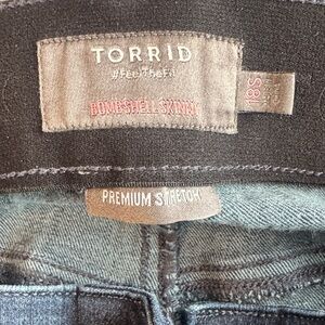 Torrid Bombshell Skinny Premium Stretch Jeans - Dark Denim 18w Short